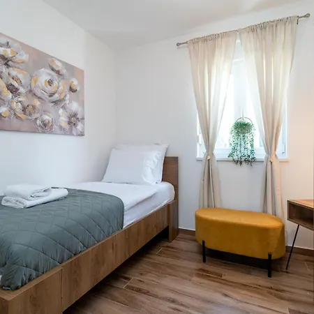Apartment Argola *