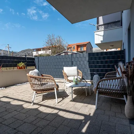 Apartment Argola *